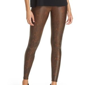 Spanx faux leather snakeskin leggings size medium